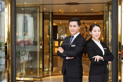 塑造卓越形象 酒店管理服務人員的專業素養與價值